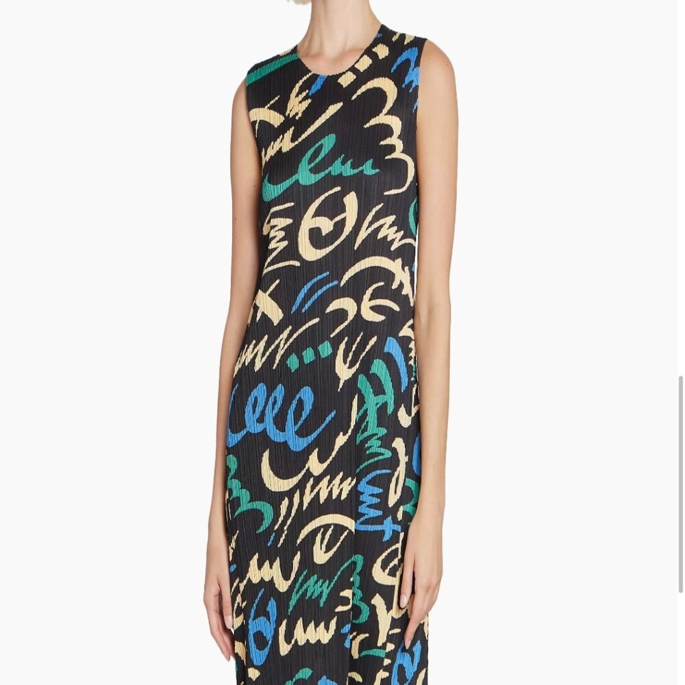"Brand New" Issey Miyake dress sz. 4 (wrinkle free)